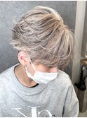 ホワイトベージュローライトフェザーショート