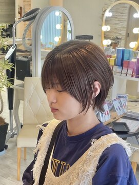 クレア(CREA) くびれボブミニウルフショート似合わせショート20代30代40代
