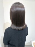 透明感グレージュ切りっぱなしボブ