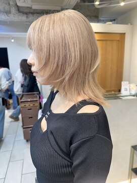 テトラ バイ ネオリーブ 横浜西口店(tetra by neolive) ミルクティーベージュウルフカットダブルカラーブリーチ