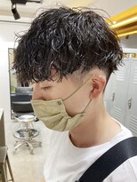 マグカーネバイフィフス オカヤ(Mag KANE by fifth okaya) 岡谷メンズカットメンズパーマ波巻きスパイラルパーマツイスパ
