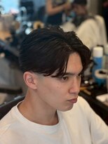 ビンゴ(BINGO) 2499_黒髪フェザーショートツーブロックかきあげセンターパート
