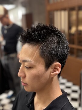 フランクス バーバー ウエストトウキョウ 吉祥寺店(FRANK’S BARBER WEST TOKYO) リバースセンターパートニュアンスパーマニュアンスウルフダウH