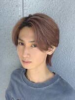 ボーイ(BOY) 毛流れセンターパート×ピンクベージュ/メンズカット/ブリーチ