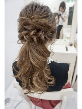 リサ 恵比寿(risa.) ざっくりローポニー