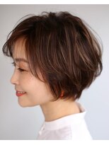 フェリチタ ひばりヶ丘(FELICITA) 大人ショート×白髪ぼかしハイライト