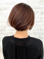 シベロ(SiBeLo)&nbsp;ストレートの質感による美髪ショートボブ