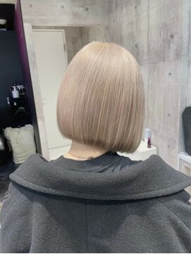 ワンズクロエ 原宿店(ONE's Chloe) ハイトーンボブ/テラコッタ/ミニウルフ/くすみブルー[原宿駅]