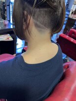 アクティフ(actif) actif 刈り上げ女子