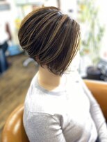 ザ サロン(THE SALON)&nbsp;ハイライト×小顔ショートスタイル