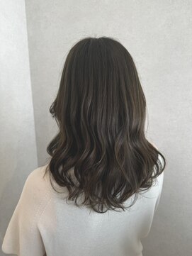 カウチ ヘアー ドレッシング(COUCH Hair Ｄressing) 大人ミディアムレイヤー