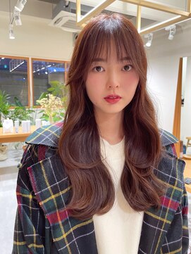 クシェル(kuschel) 似合わせカットxメルティカラーxフェミニンロング波巻きレイヤー