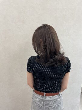 クム 横浜(qumu) 【qumu】レイヤーカット×グレージュ