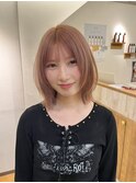 ピンクベージュ×レイヤーカット