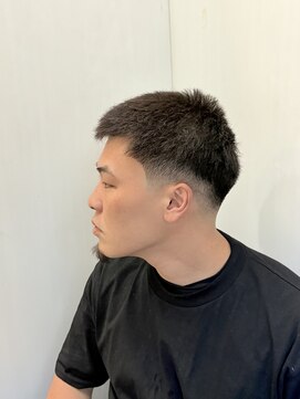 ヘアーアンドグルーミング ヨシザワインク(HAIR&GROOMING YOSHIZAWA Inc.) 爽やかフェードカットビジネスショート眉毛カット