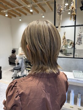 トマト(TOMTO) 【KOTO】ハイトーン_ミルクティー_ウルフ