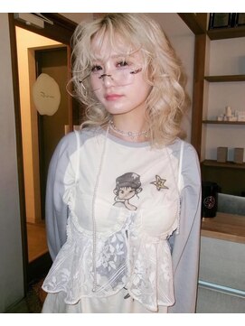 ウィット(wit) White blond