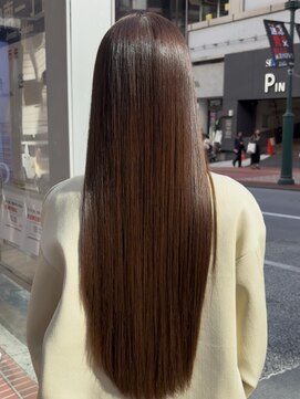 ララルーモ 渋谷公園通り店(LaLarOomo) 思わず触れたくなる極上の艶。縮毛矯正+高濃度トリートメント