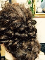 フェリシータ 緑地公園店(felicita) クラシカル&グラマラスな結婚式 二次会編み込みヘアアレンジ