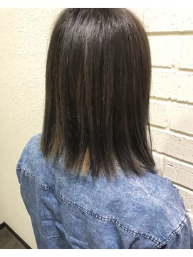 ノーヴェドゥーエ(novedue) さりげないデザインカラー!