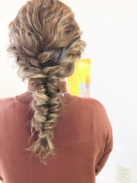 スパークス(SPARKS) 編みおろしモコモコヘア