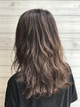 ジーナ 札幌(Zina) なみ巻きベージュカラー