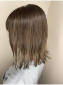 シアーべージュ_マロンベージュ Aラインボブ かきあげ