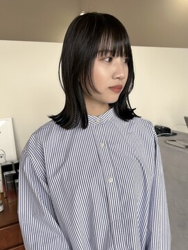 アワイ(awai) 顔まわりレイヤーミディアムヘア