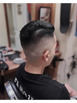 スリーセント 栄(3/cent) サイドパート/ハードパート/スキンフェード