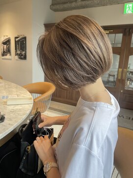 リバレッジ 広尾(Leverage) ハイライトブラウンベージュ  30代40代50代【広尾/恵比寿】 濱口