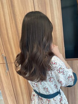 ガリカ 博多(Gallica) 【長まなみ】ブリーチなしで叶う色素薄めオリーブグレージュ