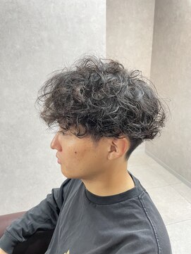 ブルーアンドカンパニー(BLUE&Co.) メンズパーマ