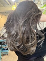 ロア インターナショナル 新宿店(LoA International)&nbsp;20代30代大人かわいい顔まわりレイヤーカット