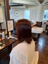 ツヤイロ 島田店&nbsp;ショートボブ前髪ありウェーブミディアムブリーチなしカラー