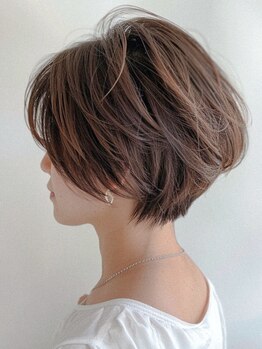 [美容液ブレンドのグレイカラー]≪透明感×高発色≫綺麗に魅せ艶のある上品な大人髪に【津田沼】