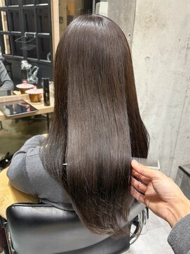 ディーエックス ウエスト(Dxxxx WEST) 透明感グレージュ/顔周りカット/レイヤーカット/イルミナカラー