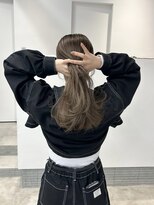 ソア(soa)&nbsp;ダブルカラーで、くすみベージュ