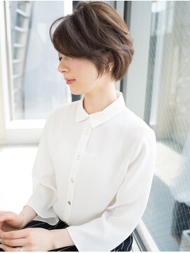 ローラン(ROULAND) グレージュカラーひし形ショート