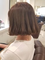 インビテーション(invitation) シアベージュ×ナチュラルボブ