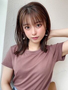 アフロート ディル(AFLOAT D'L) 20代30代40代小顔外ハネミディアムひし形シルエットくびれミディ