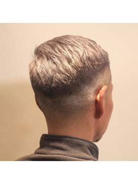 クランク(CRANK) 大人のシルバーカラーサイドパートスタイル