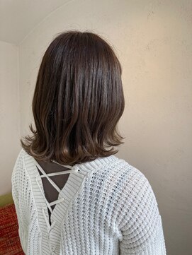 アコレ カリテ 草津店(ACCOLE qualite) アッシュベージュ/くびれミディ