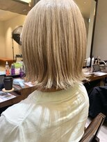 フルショウ 小牧(FURUSHO)&nbsp;切りっぱなし金髪ボブアッシュブロンドヘイリーボブ