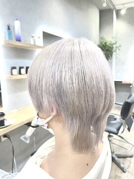 ノアル(NOAHL) ホワイトカラー/ブリーチ3回必須