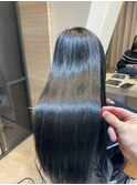 艶感寒色系ロングヘアスタイル【半個室/マンツーマン施術】