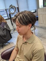 コワファーストナガサキシャンプーボーイ(COIFF1RST NAGASAKI SHAMPOO BOY)&nbsp;センターパート×コントラストハイライト