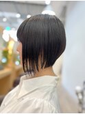 ショートボブ