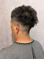 ウィスプ 赤羽店(wisp)&nbsp;女性の刈り上げショートスタイル ナチュラルパーマ/グレイヘア#1