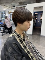 ホリー(HOLLY)&nbsp;刈り上げマッシュショート