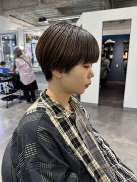 ホリー(HOLLY) 刈り上げマッシュショート